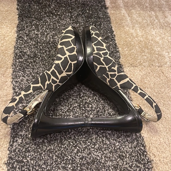 Leopard Print Slingback Heels - Picture 3 of 5